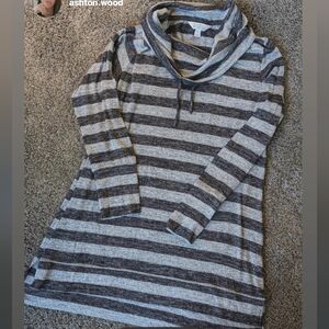 Market & Spruce Gray and White Striped Sweater